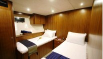 Sailing Yacht ASIA -  Twin Cabin